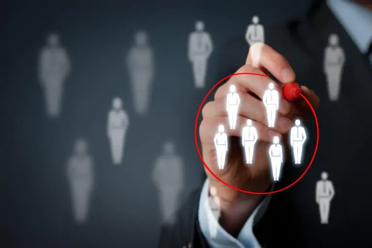 5 Tips for Effective Social Media Advertising 1 target audience
